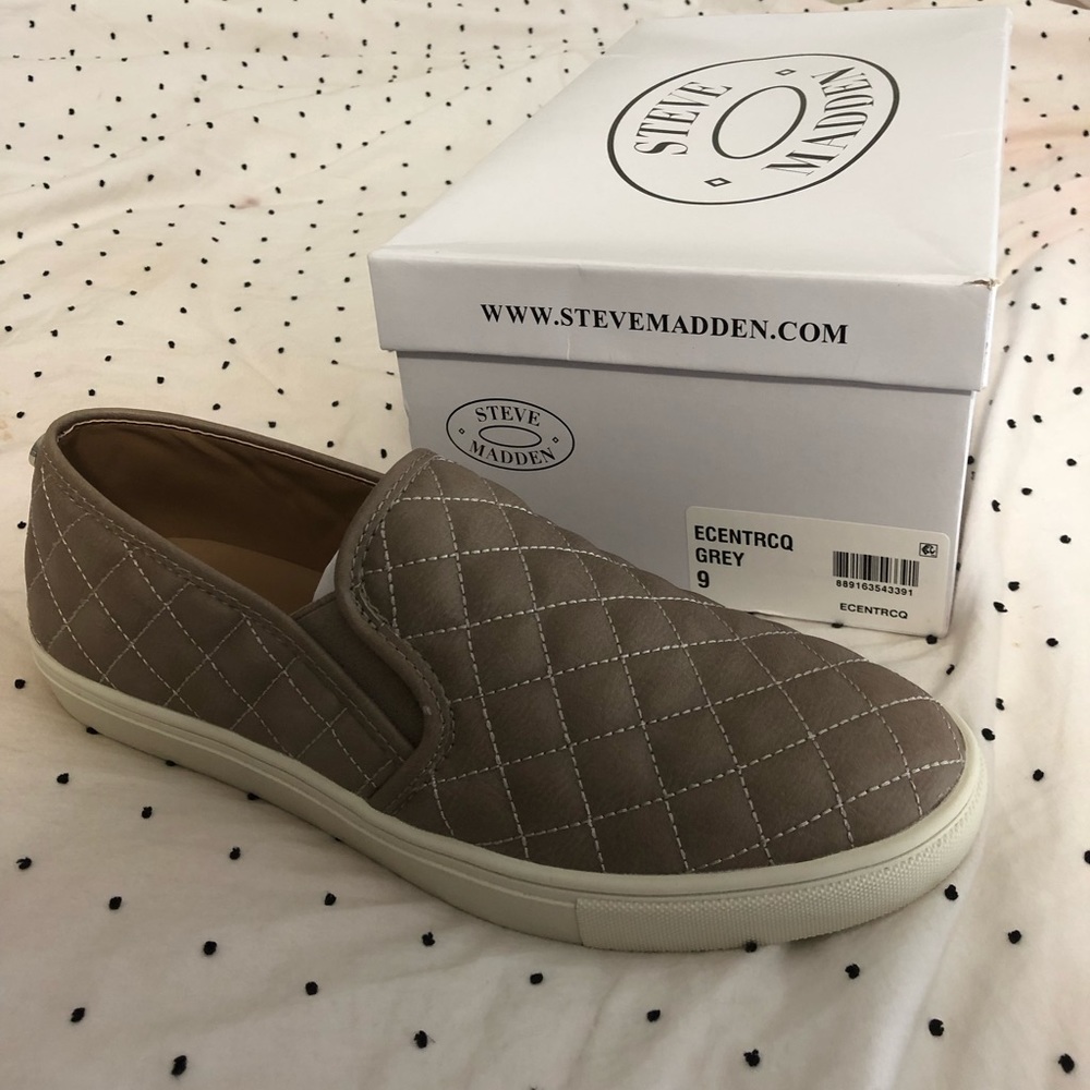 Steve Madden Women’s Ecentrcq Slip On Sneakers